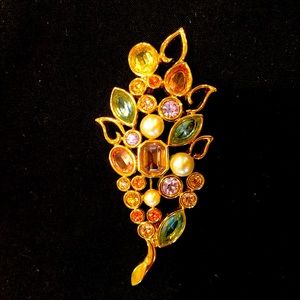 Swarovski pin with signature